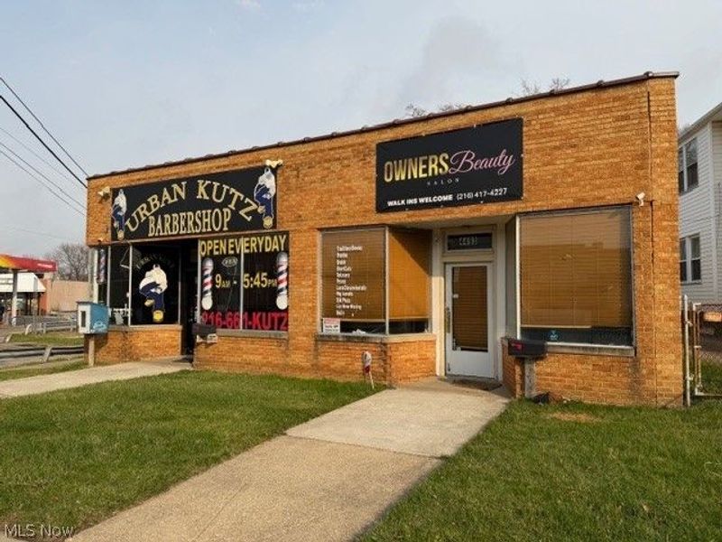 4491-4493 Pearl Road, Cleveland, OH 44109 Photo 3