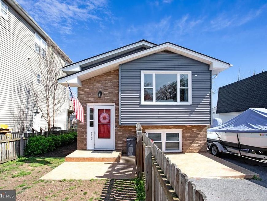 1615 Ruxton Road, Edgewater, MD 21037 Main Photo