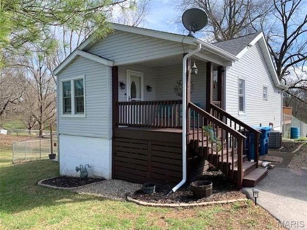 1315 Lester Avenue, Collinsville, IL 62234