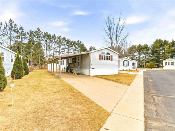 7740 South Park Road, Unit 320, Wisconsin Rapids, WI 54494