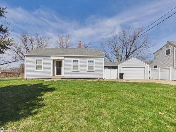 211 W Golf Avenue, Ottumwa, IA 52501