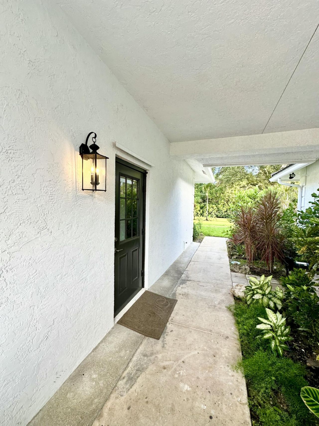 8677 Estate Drive, West Palm Beach, FL 33411 Photo