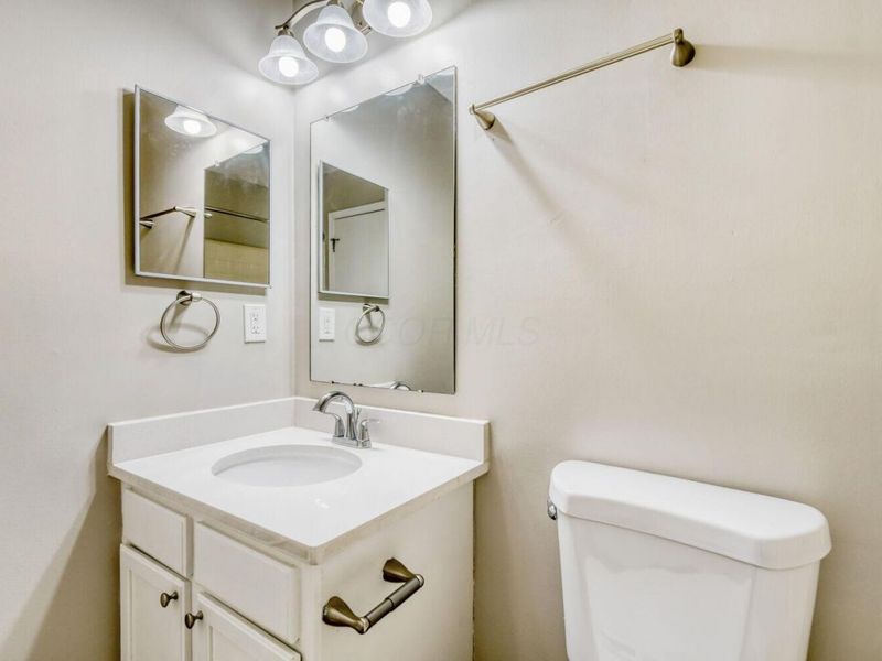 1038 Robmeyer Drive, Columbus, OH 43207 Photo 12