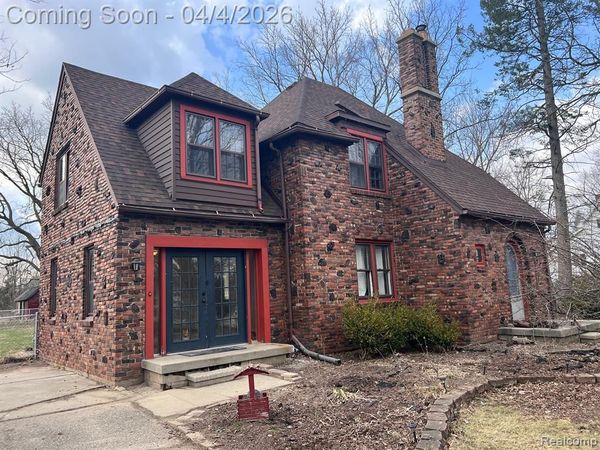 1502 M-52 Highway S, Owosso, MI 48867