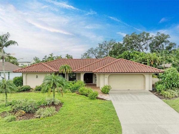 221 LOOKOUT POINT DRIVE, OSPREY, FL 34229