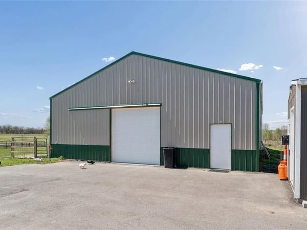 1113 SW 500th Road, Holden, MO 64040