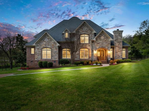 101 Balleroy Dr, Brentwood, TN 37027