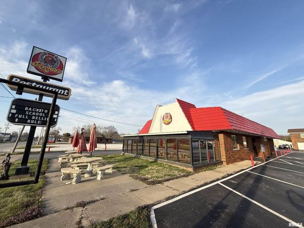 1225 S MAIN Street, Lewistown, IL 61542