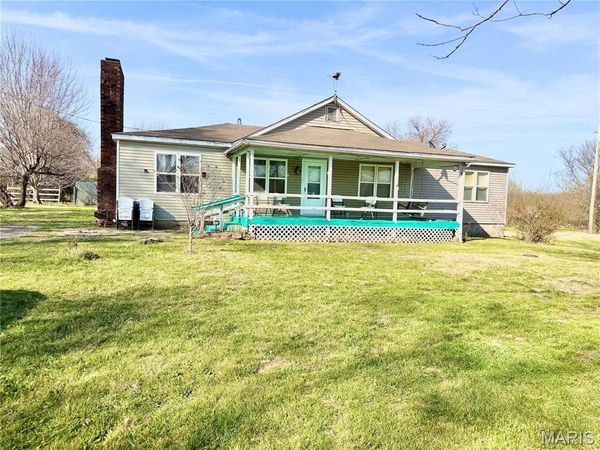 17901 Dove Road, Phillipsburg, MO 65722
