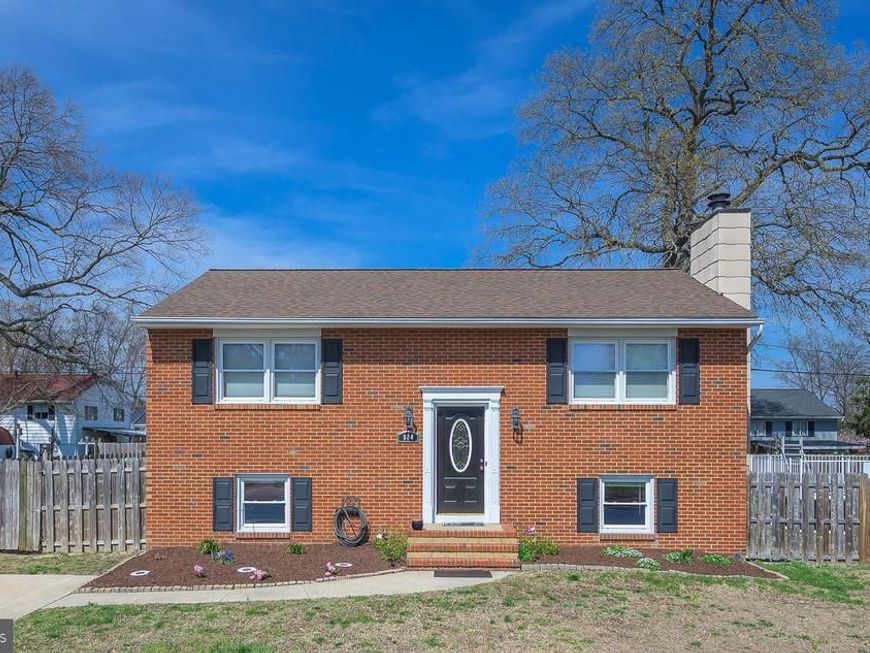 804 221st Street, Pasadena, MD 21122 Main Photo