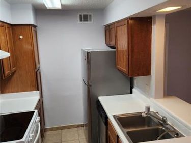 3624 Parkridge Drive, Unit 213, Dallas, TX 75234