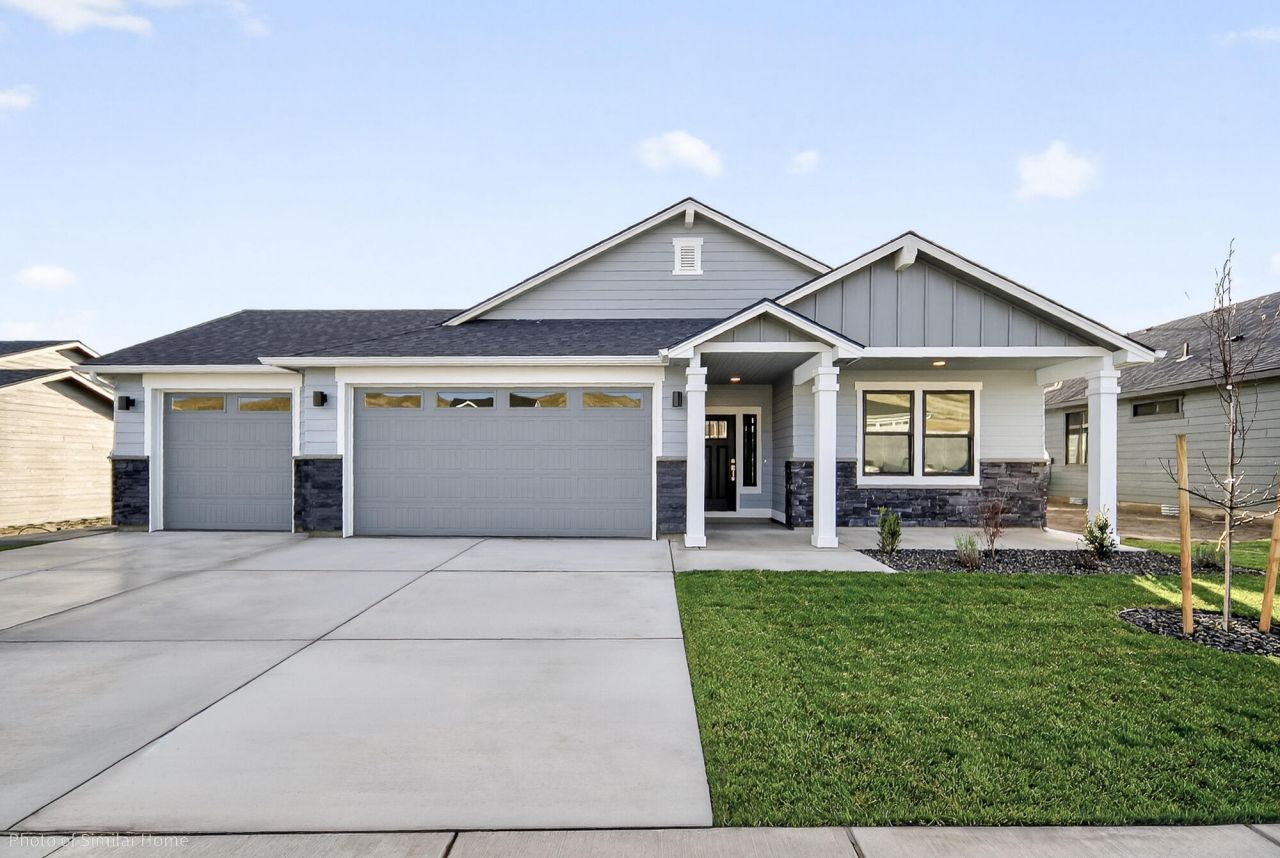 3087 Sky Lakes Drive, Unit 61, Medford, OR 97504 Main Photo