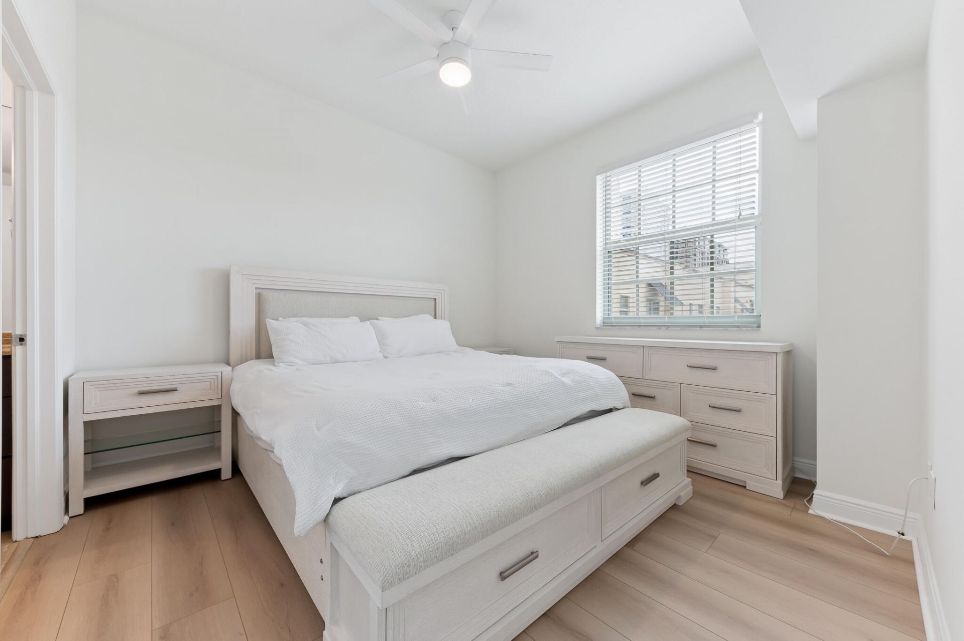 610 Clematis Street, Unit 811, West Palm Beach, FL 33401 Photo