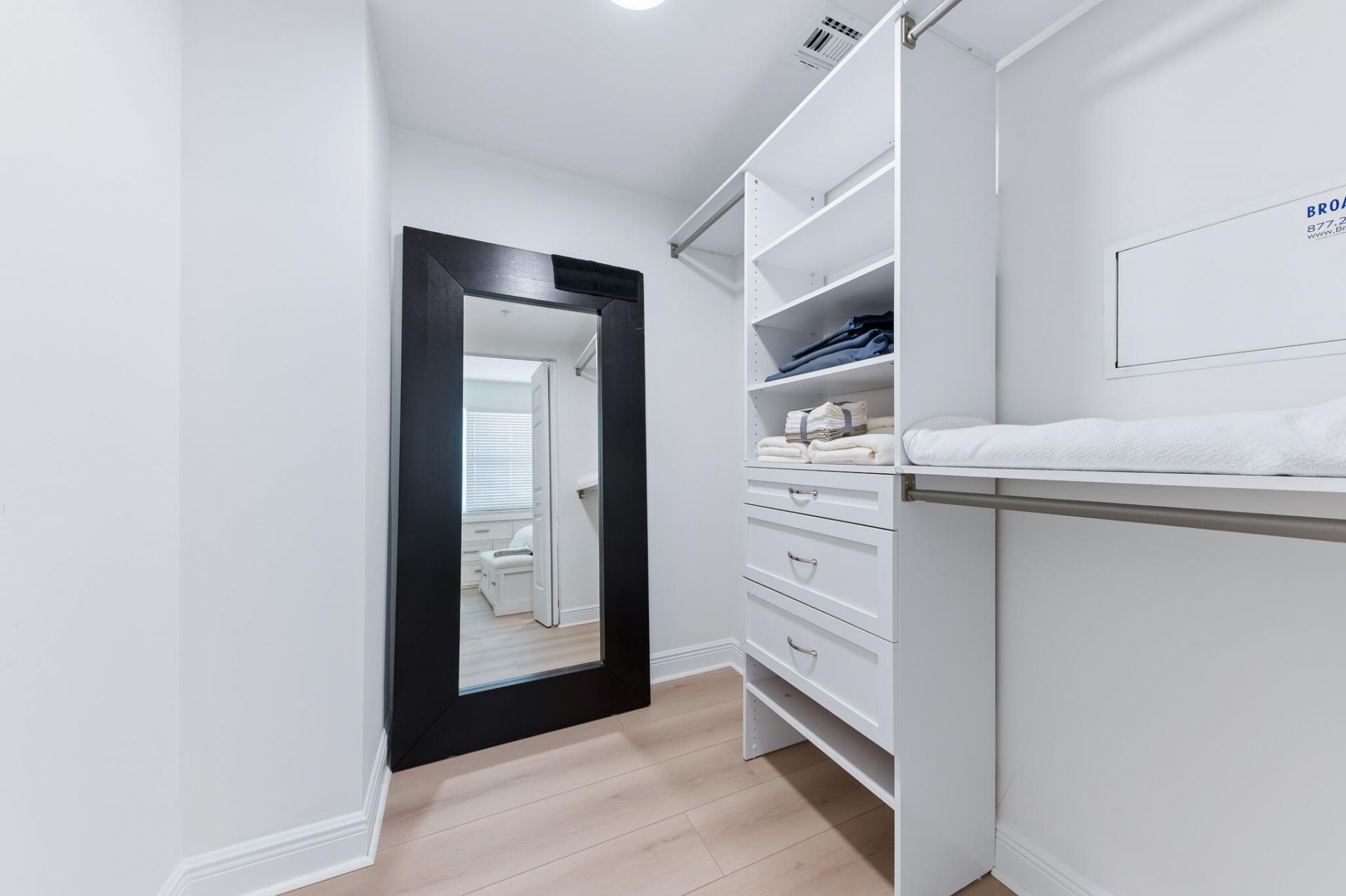 610 Clematis Street, Unit 811, West Palm Beach, FL 33401 Photo