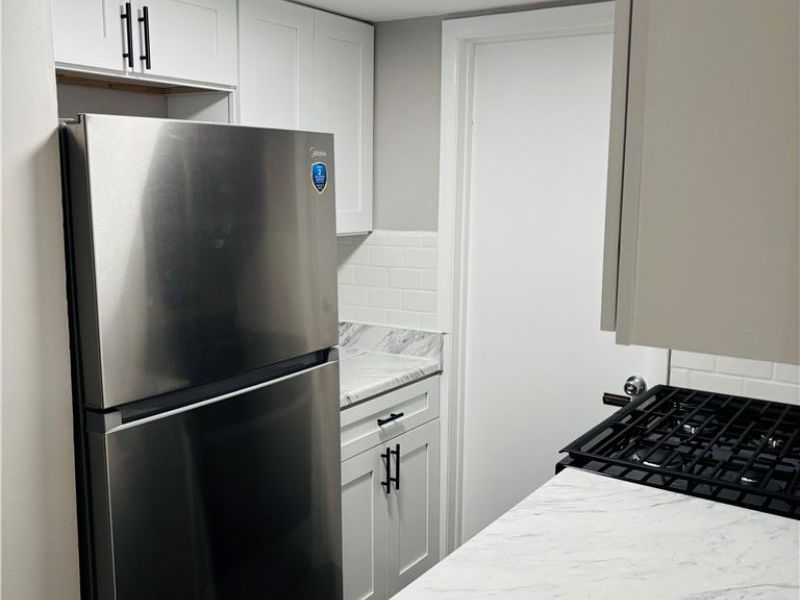 21045 Southbend Circle, Unit 2, Rocky River, OH 44116 Photo 4