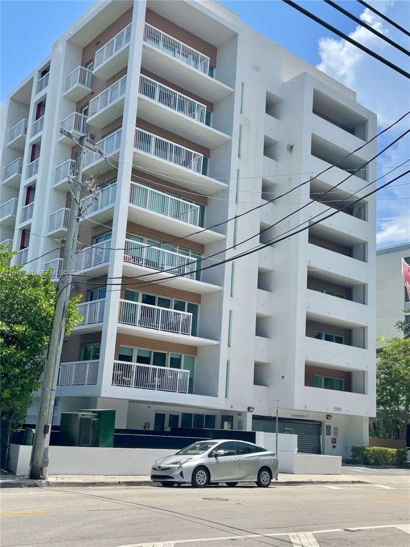 2740 SW 28th Ter, Unit 304, Miami, FL 33133 Photo