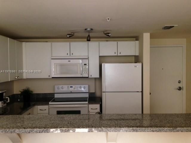 2740 SW 28th Ter, Unit 304, Miami, FL 33133 Photo