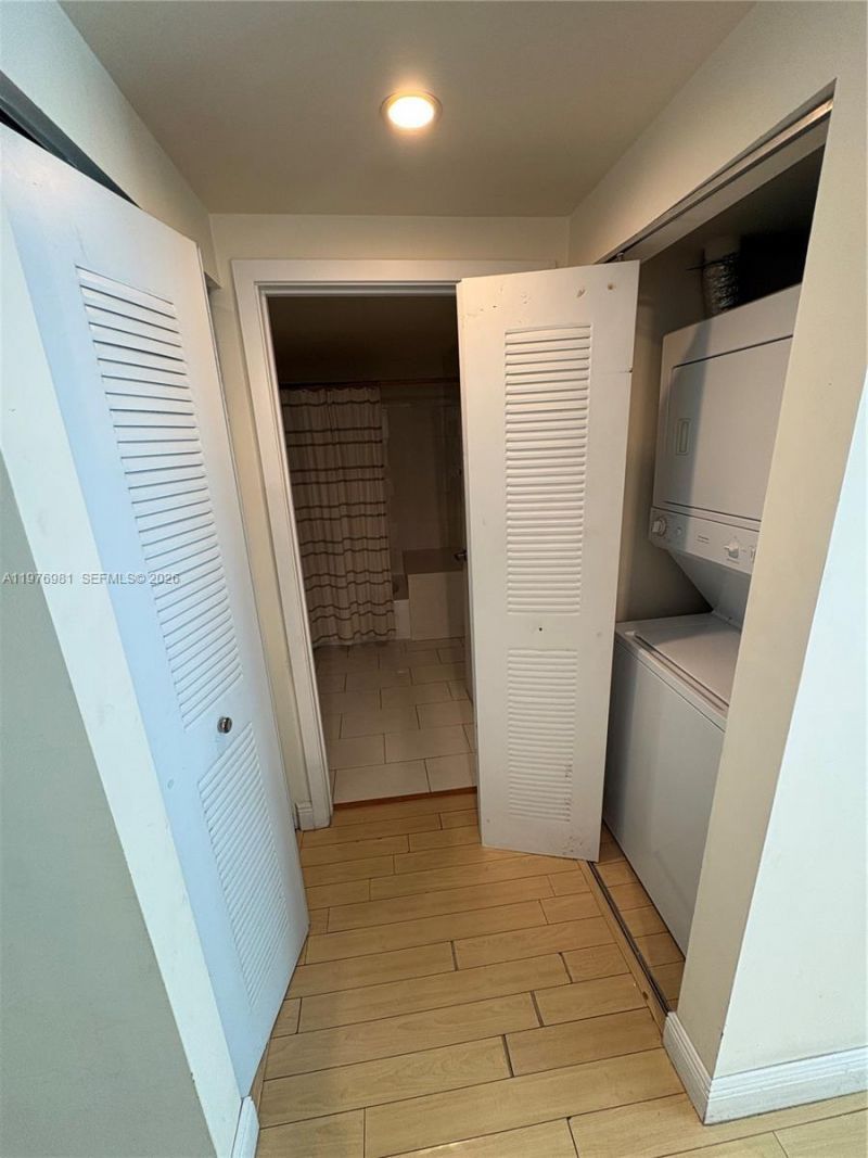 2740 SW 28th Ter, Unit 304, Miami, FL 33133 Photo
