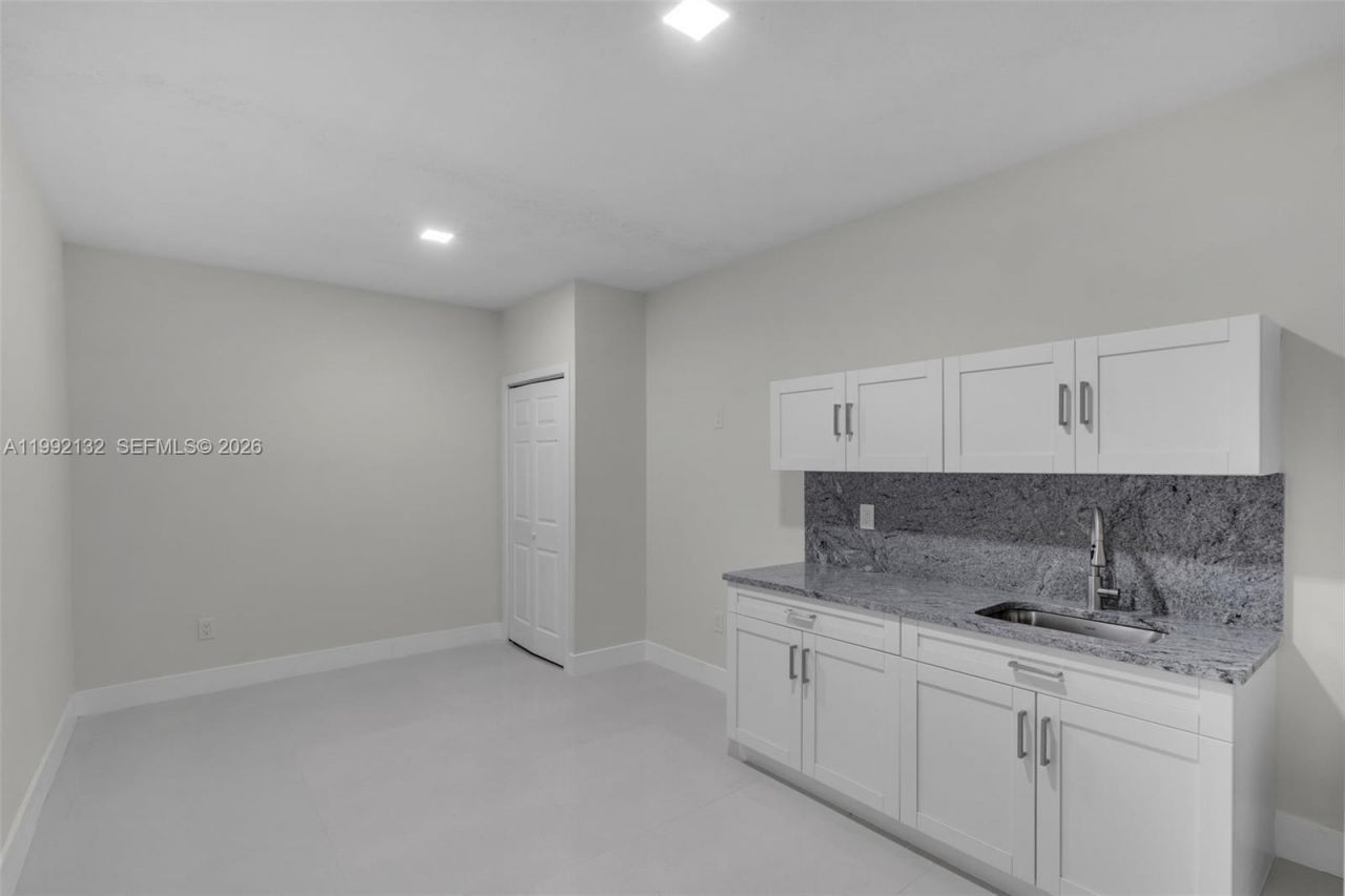 803 NW 133rd Ct , Unit 803, Miami, FL 33182 Photo