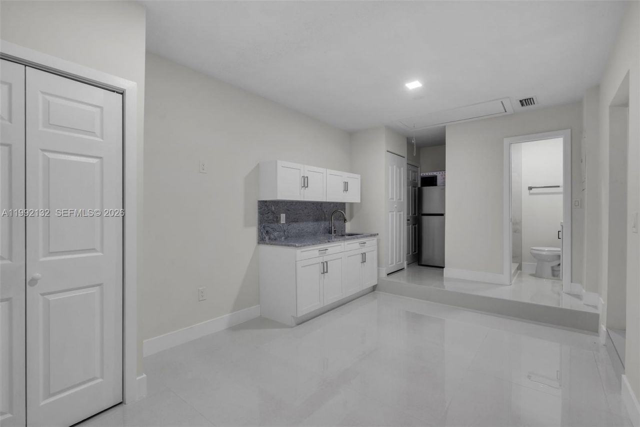 803 NW 133rd Ct , Unit 803, Miami, FL 33182 Photo