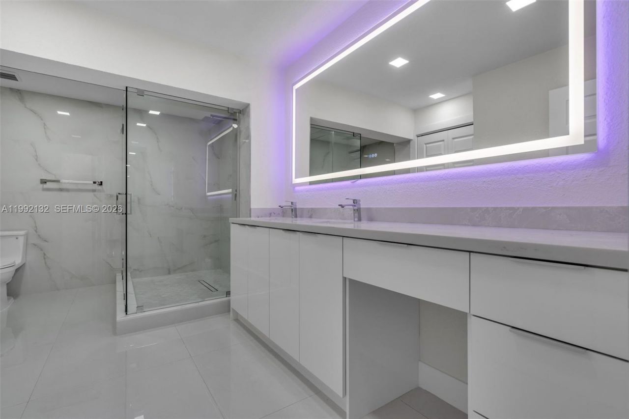 803 NW 133rd Ct , Unit 803, Miami, FL 33182 Photo