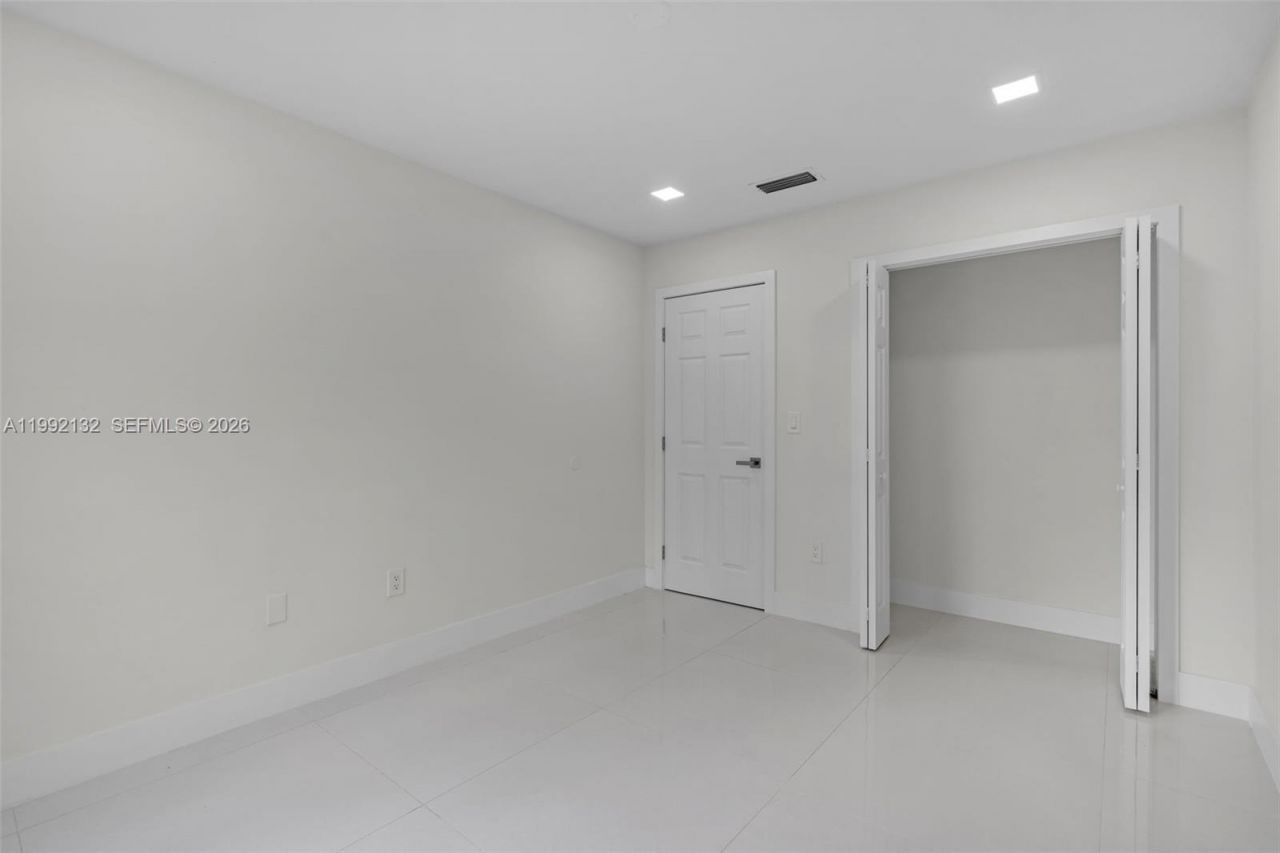 803 NW 133rd Ct , Unit 803, Miami, FL 33182 Photo