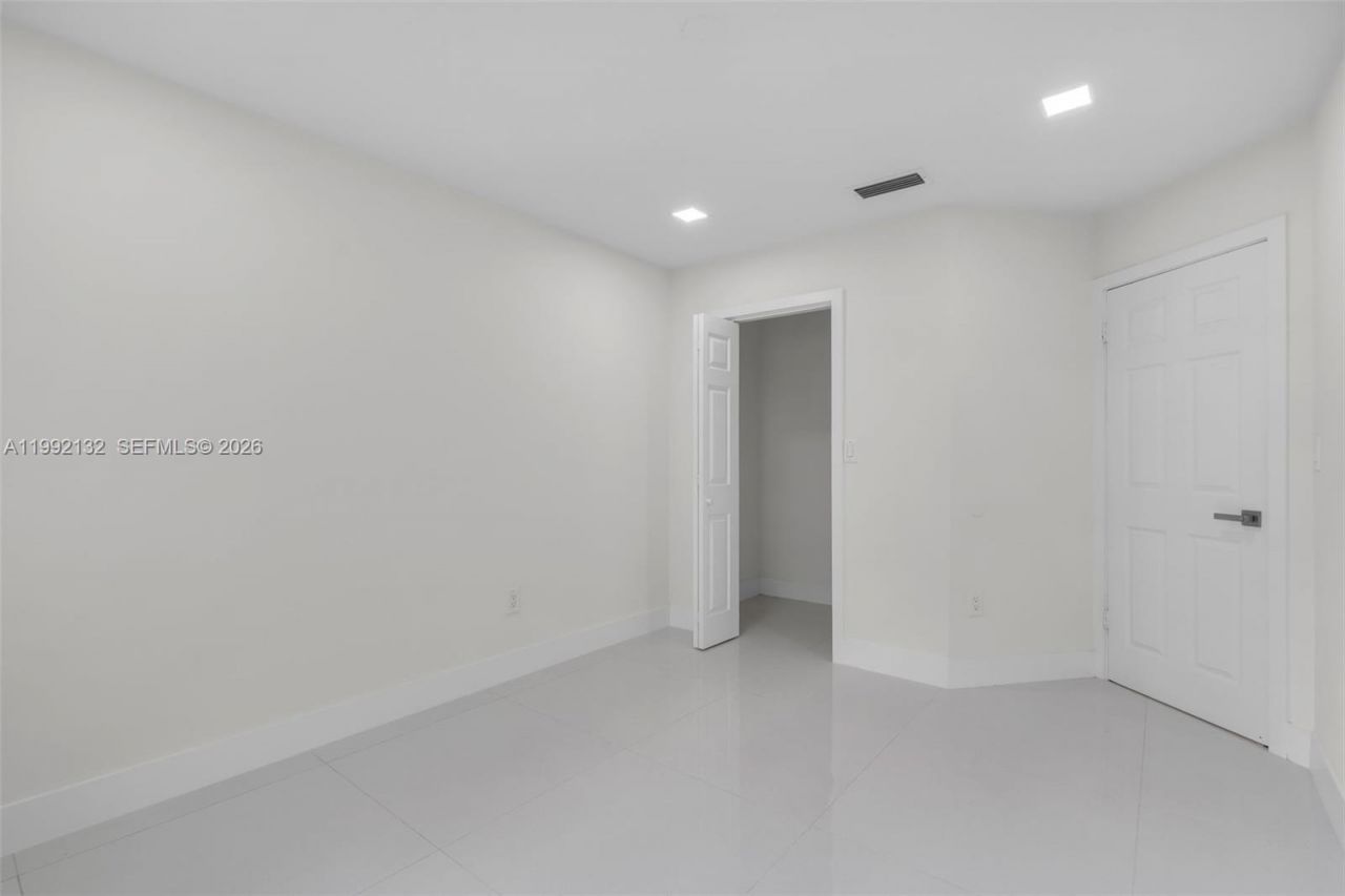 803 NW 133rd Ct , Unit 803, Miami, FL 33182 Photo