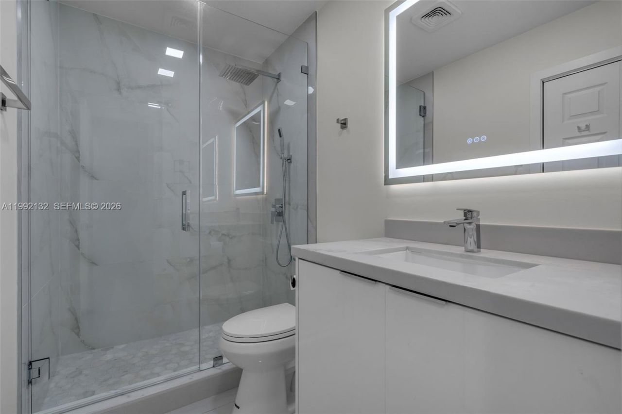 803 NW 133rd Ct , Unit 803, Miami, FL 33182 Photo