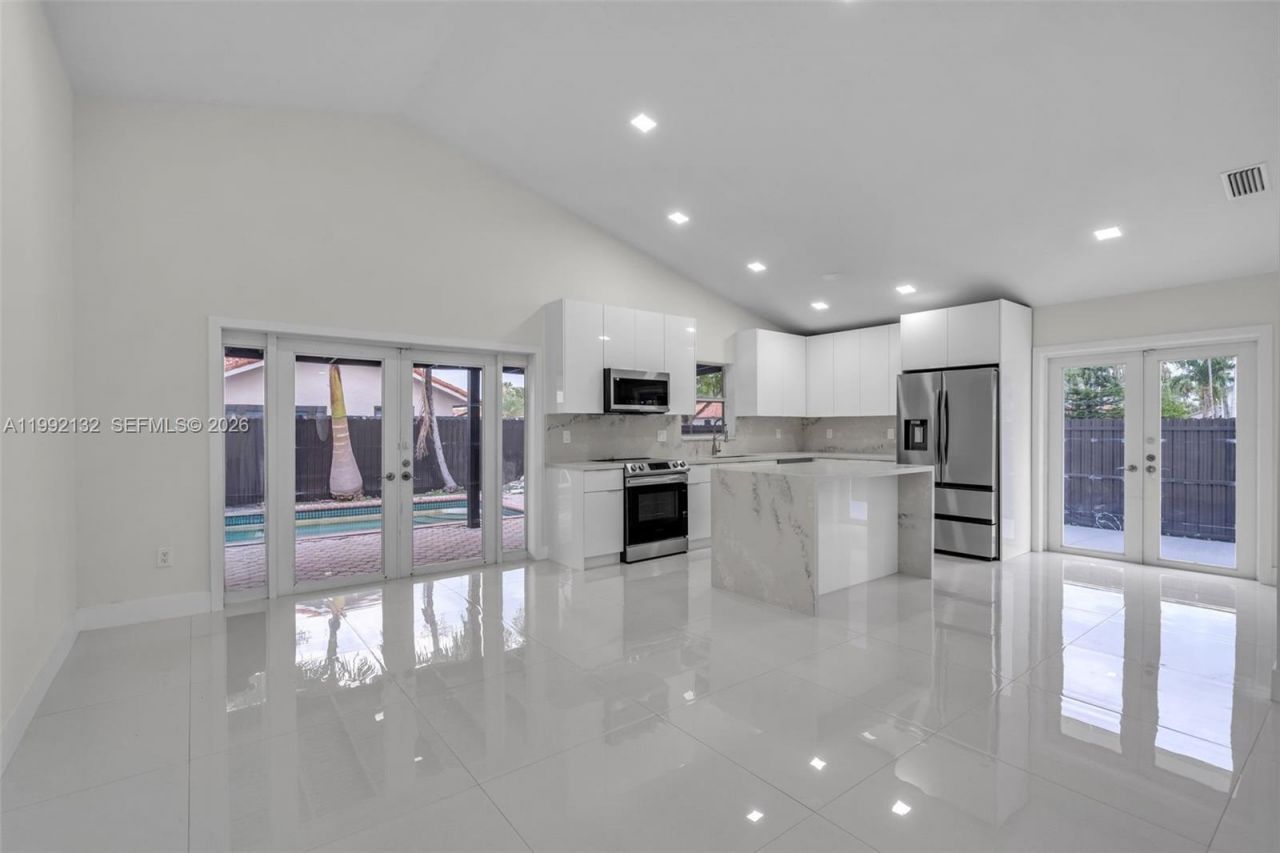 803 NW 133rd Ct , Unit 803, Miami, FL 33182 Photo