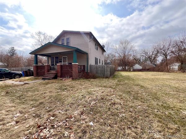 28545 Oakwood Street, Inkster, MI 48141