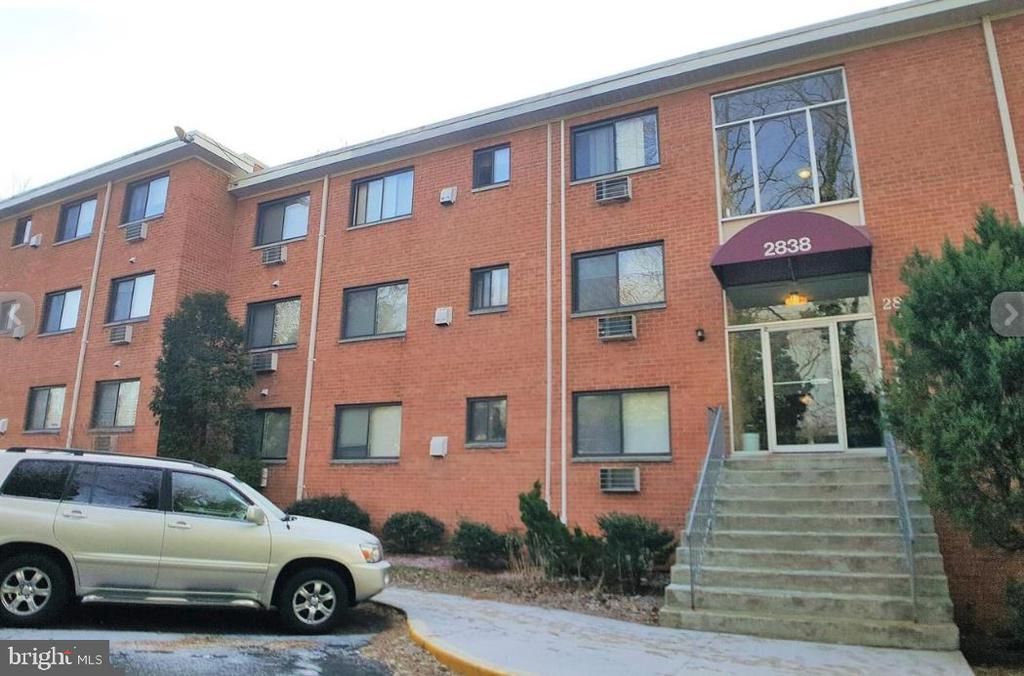 2838 Annandale Road, Unit 236, Falls Church, VA 22042 Main Photo