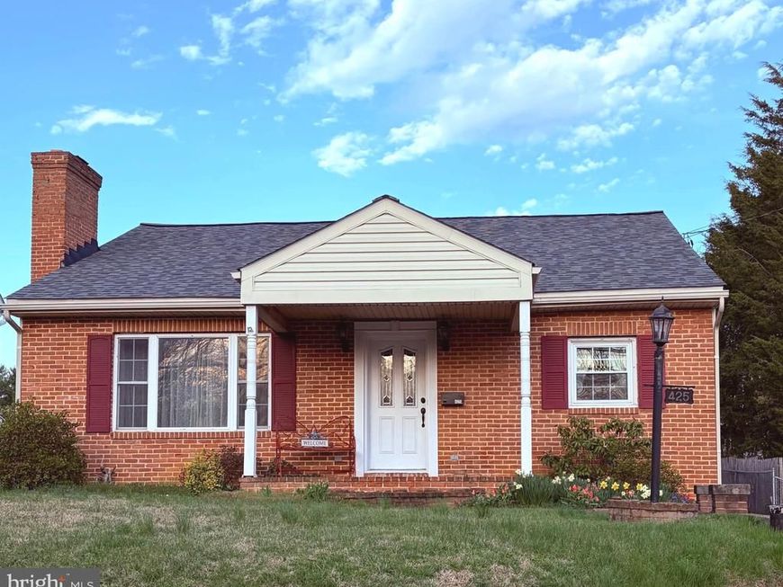 425 S Artizan Street, Williamsport, MD 21795 Main Photo