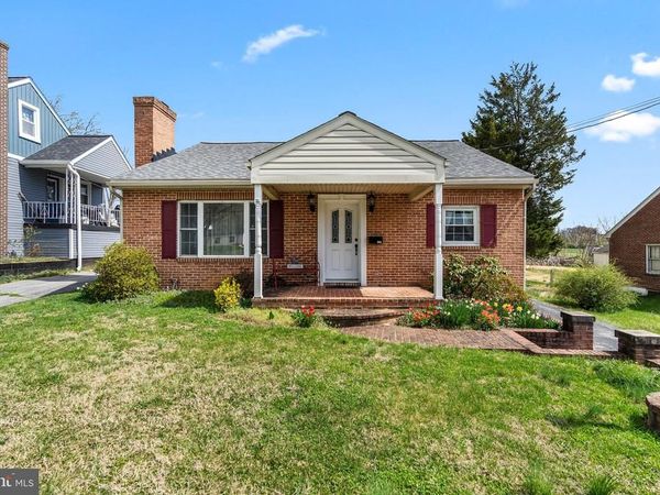 425 S ARTIZAN STREET, WILLIAMSPORT, MD 21795