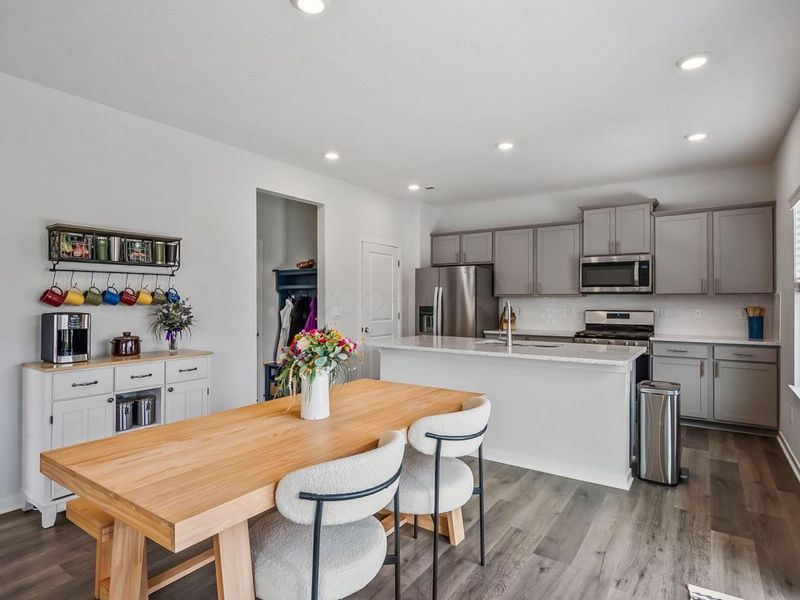 888 Sunny Vale Drive, Delaware, OH 43015 Photo 12