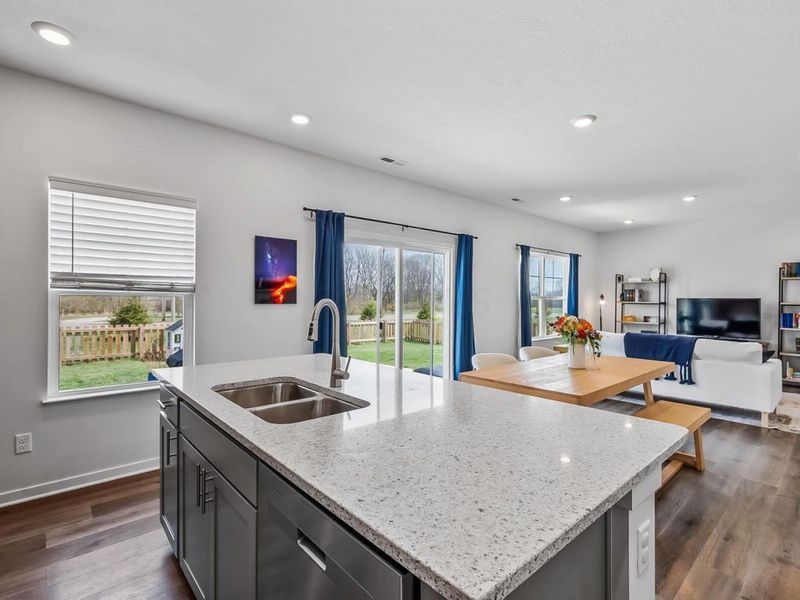 888 Sunny Vale Drive, Delaware, OH 43015 Photo 9