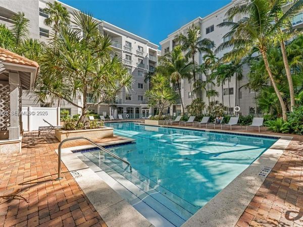 6001 SW 70th St , Unit 252, South Miami, FL 33143