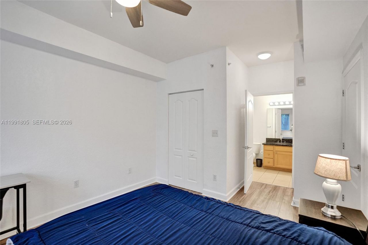 6001 SW 70th St , Unit 252, South Miami, FL 33143 Photo