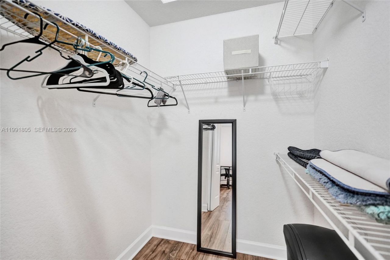 6001 SW 70th St , Unit 252, South Miami, FL 33143 Photo