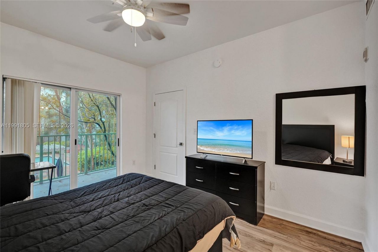 6001 SW 70th St , Unit 252, South Miami, FL 33143 Photo