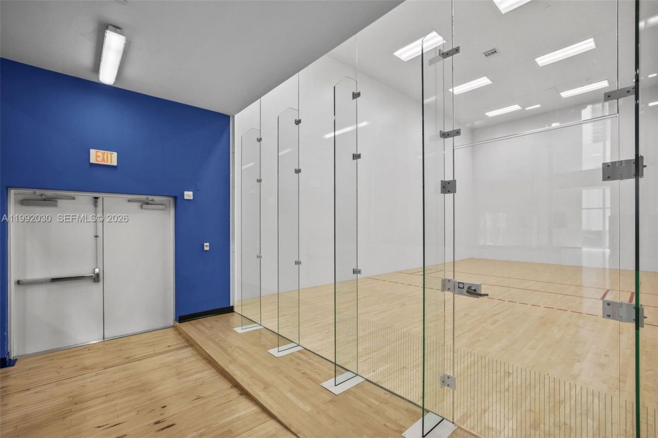 851 NE 1st Ave, Unit 3211, Miami, FL 33132 Photo