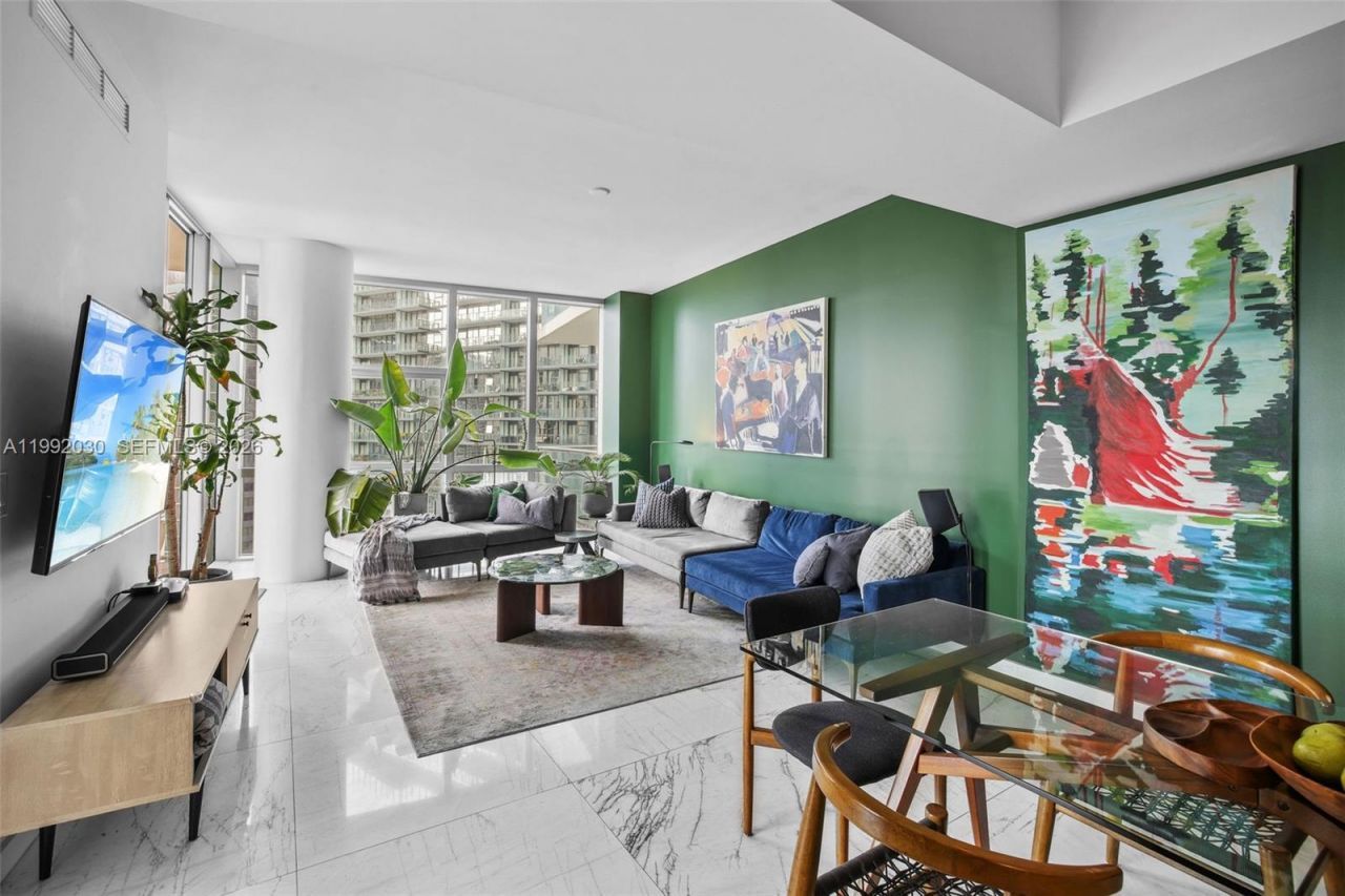 851 NE 1st Ave, Unit 3211, Miami, FL 33132 Photo