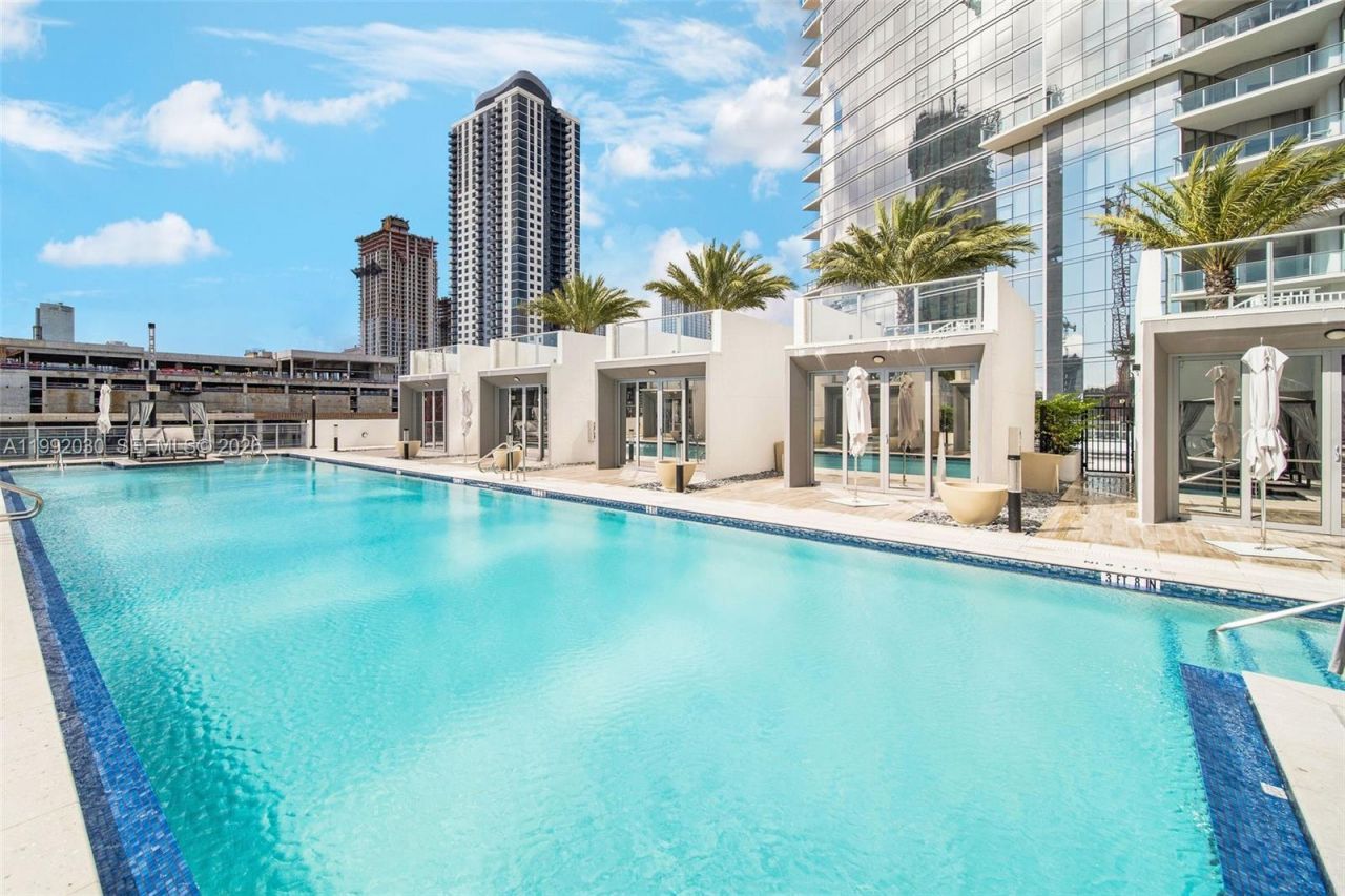 851 NE 1st Ave, Unit 3211, Miami, FL 33132 Photo