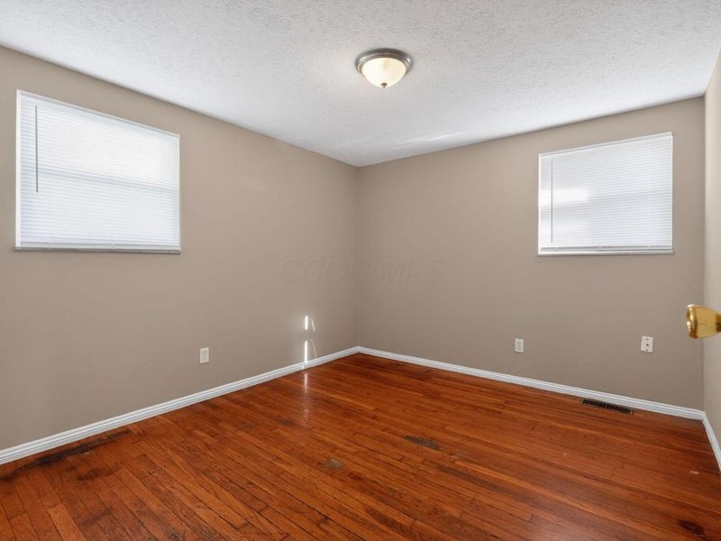 3851 Fairmoor Road , Columbus, OH 43228 Photo 11