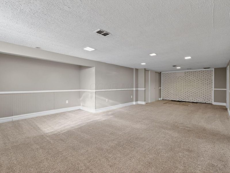 3851 Fairmoor Road , Columbus, OH 43228 Photo 24