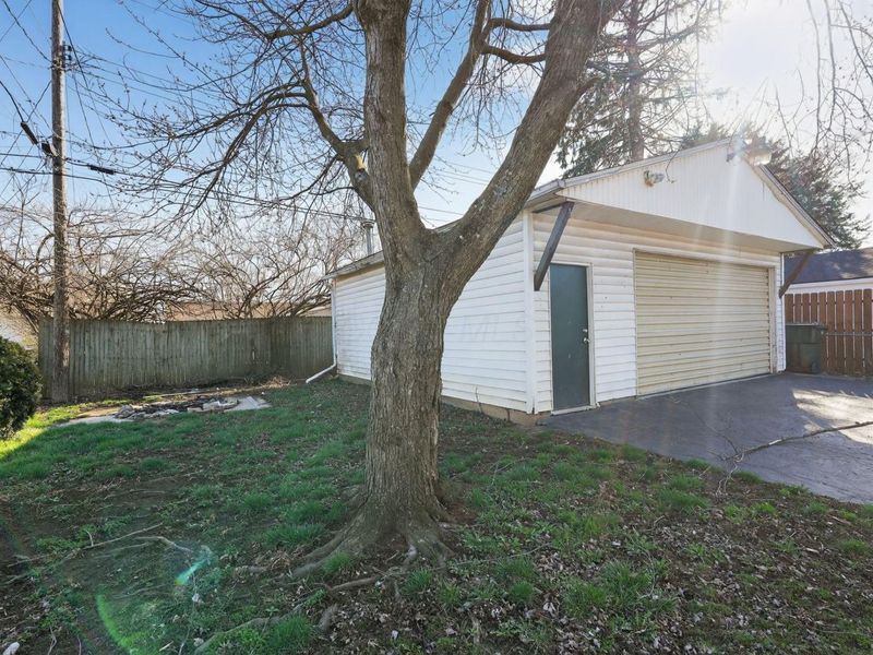 3851 Fairmoor Road , Columbus, OH 43228 Photo 29