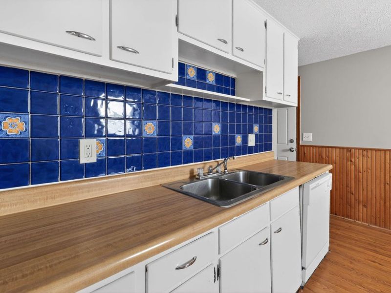 3851 Fairmoor Road , Columbus, OH 43228 Photo 9