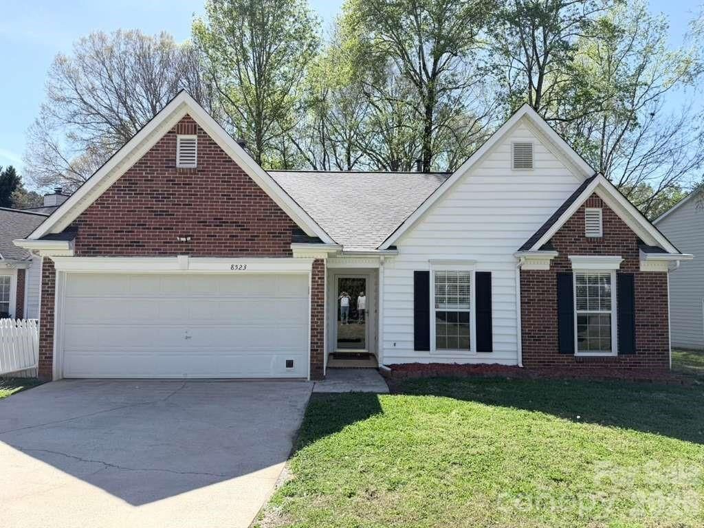 8523 Boxford Court, Charlotte, NC 28215 Main Photo