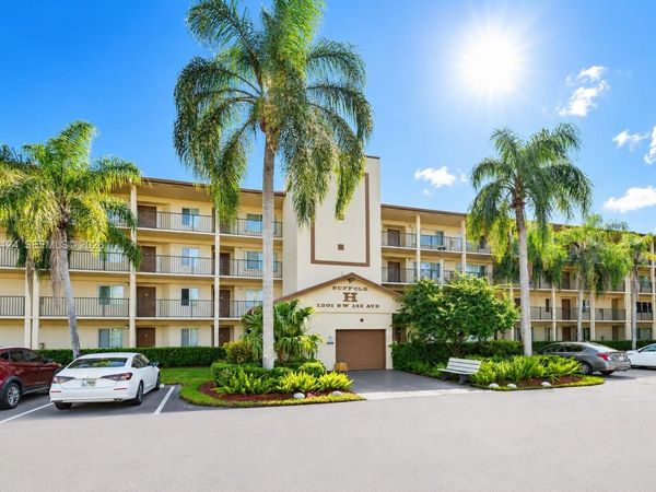 1301 SW 142nd Ave, Unit 203H, Pembroke Pines, FL 33027