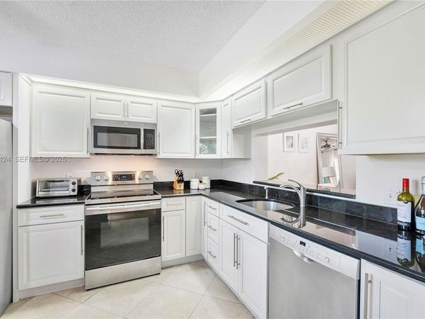 1301 SW 142nd Ave , Unit 203H, Pembroke Pines, FL 33027