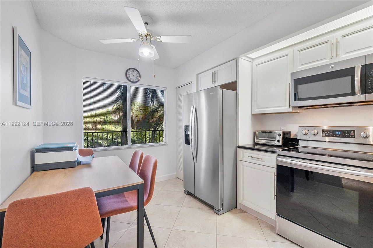 1301 SW 142nd Ave, Unit 203H, Pembroke Pines, FL 33027 Photo